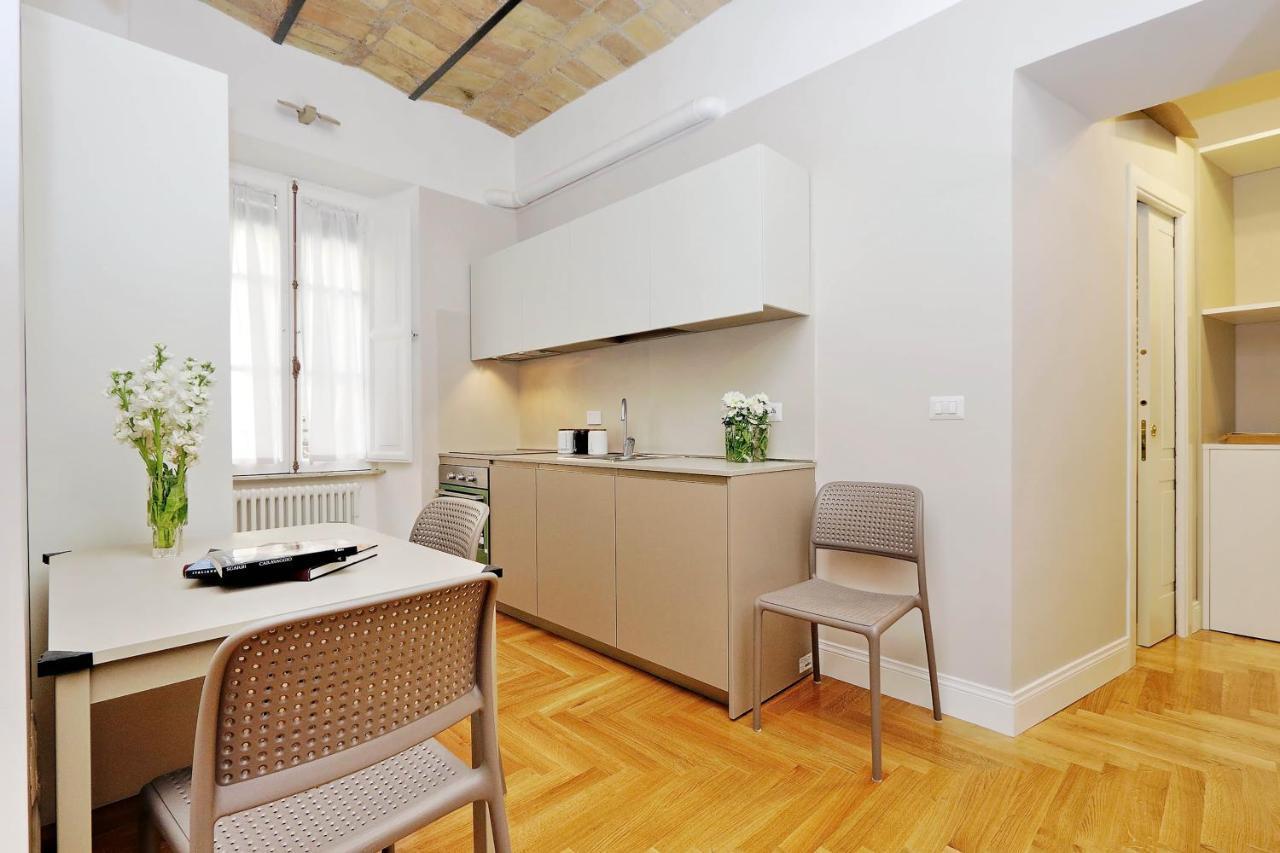 Alojamento de Acomodação e Pequeno-almoço Bellezza Al Colosseo - & Apts 3*