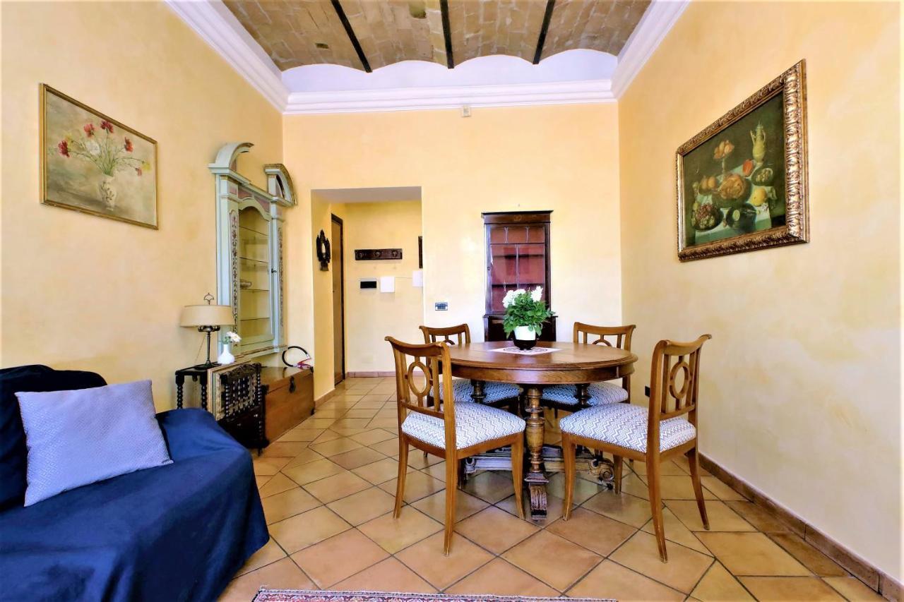 Alojamento de Acomodação e Pequeno-almoço Bellezza Al Colosseo - & Apts 3*