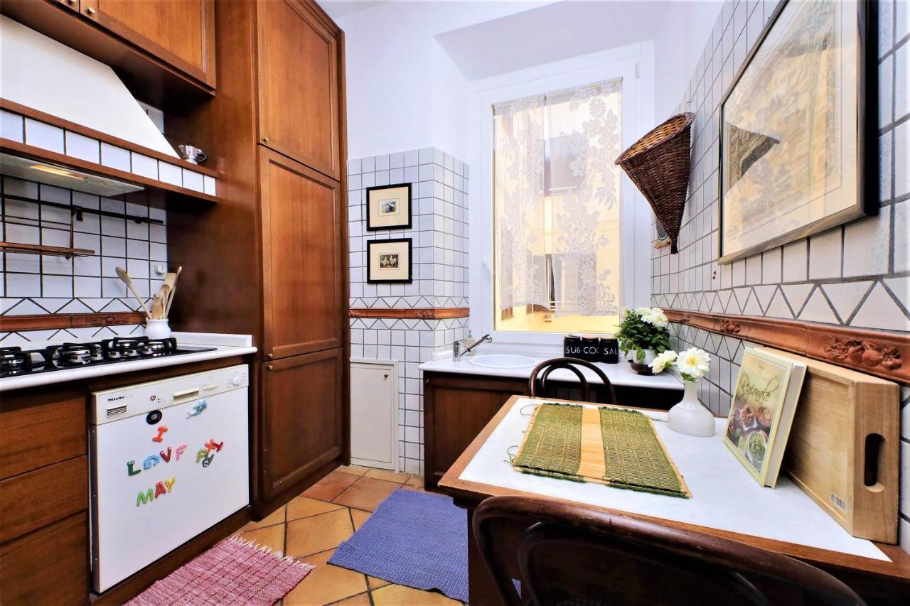 Alojamento de Acomodação e Pequeno-almoço Bellezza Al Colosseo - & Apts
