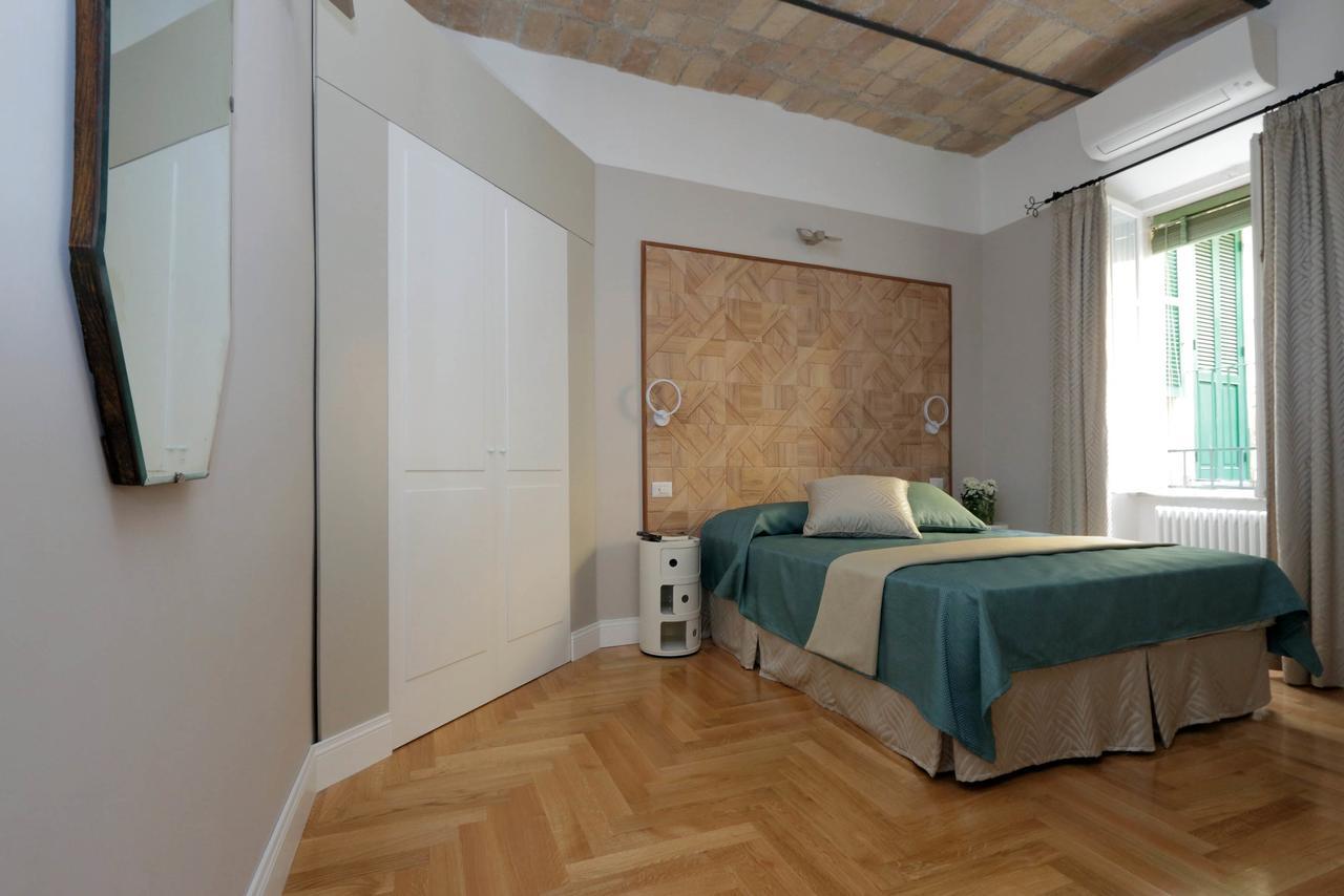 Alojamento de Acomodação e Pequeno-almoço Bellezza Al Colosseo - & Apts